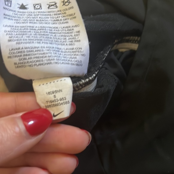 Nike Shorts l Size S - Picture 4 of 5